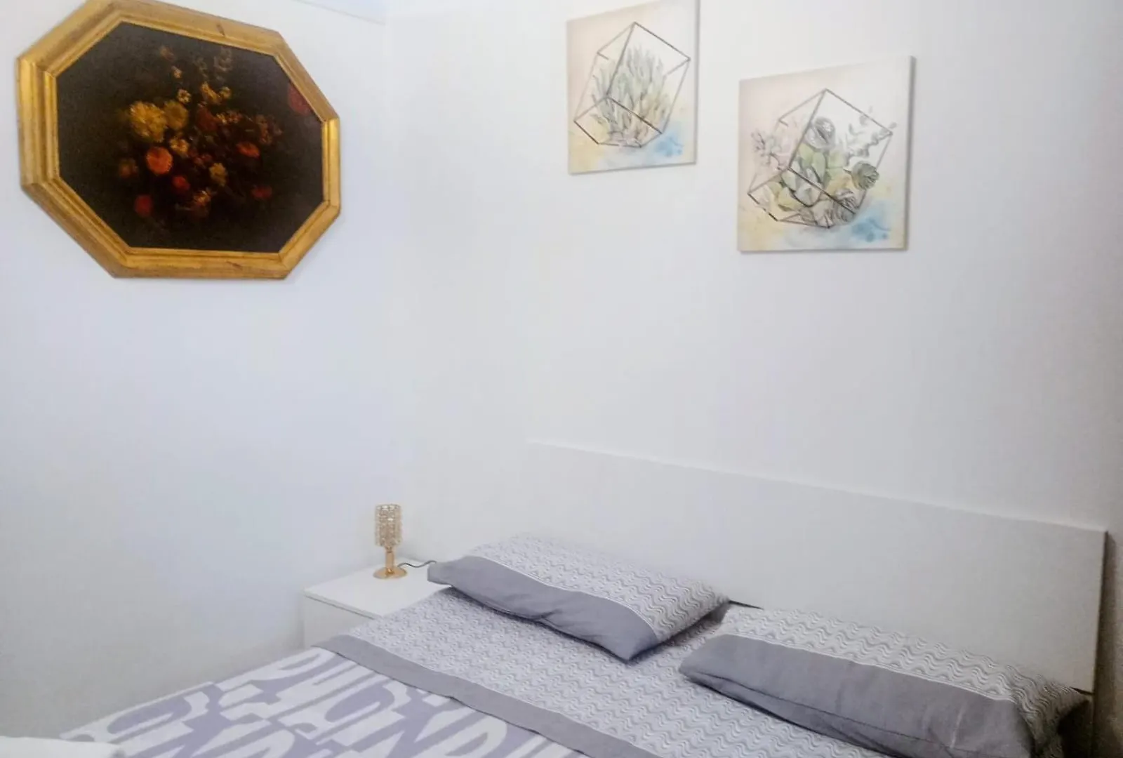 Giglio Rosso House Hotel Catania 0*,  Italy